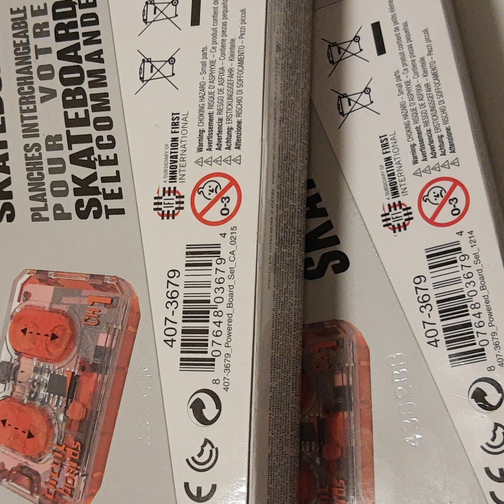 Authentic Tony Hawk HexBug Circuit Board Finger Boards Skatepark Build Set - Picture 6 of 14